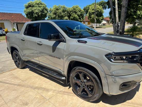 RAM RAMPAGE 2.0 HURRICANE 4 TURBO GASOLINA R/T 4X4 AUTOMÁTICO